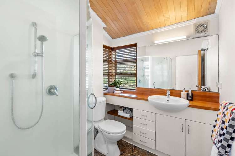 2/18a Richards Avenue Forrest Hill_13