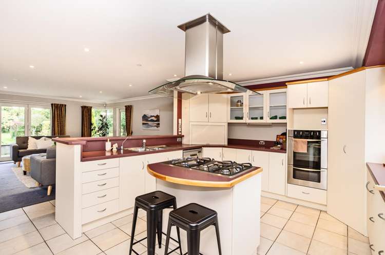 22 Raeburn Avenue_1