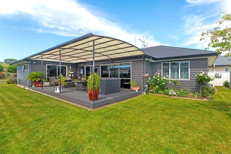 50 Sterling Park Lytton West_1