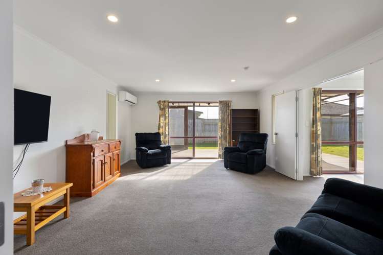 16 Orlando Way_2