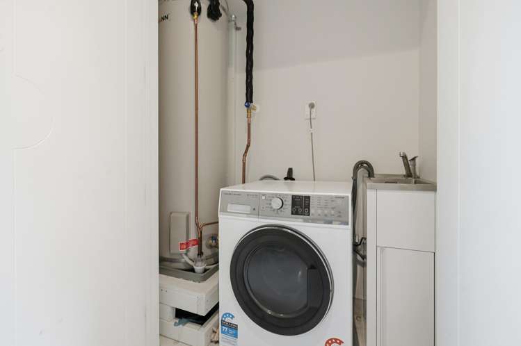 5/17 Parker Avenue New Lynn_13