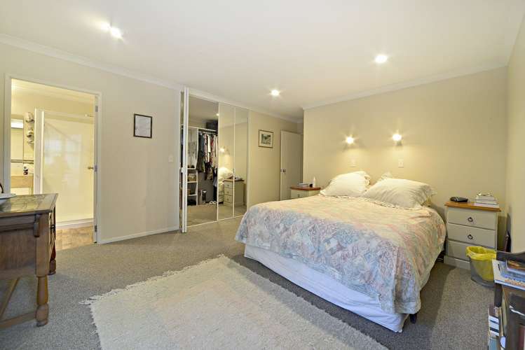 32 Maybole Drive Flat Bush_12