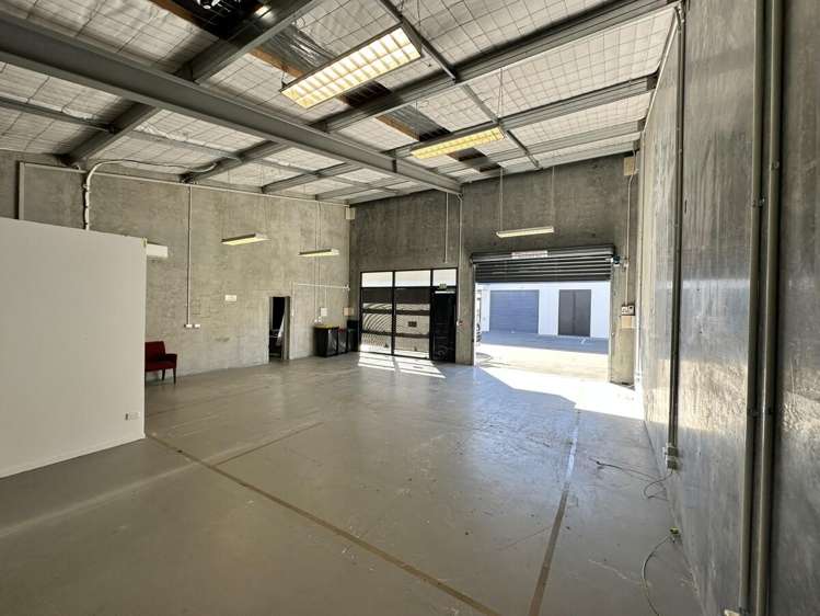 2/1013 Ferry Road Ferrymead_2