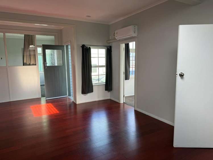 1 Symons Lane Taradale_5