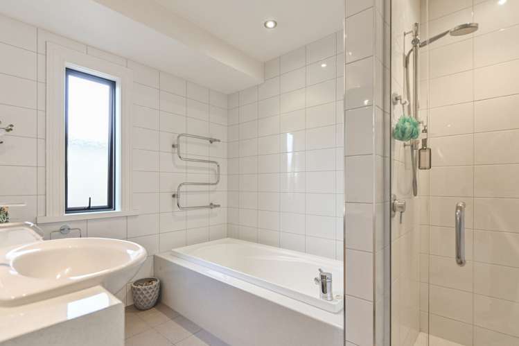 810a Gordon Road Raureka_10