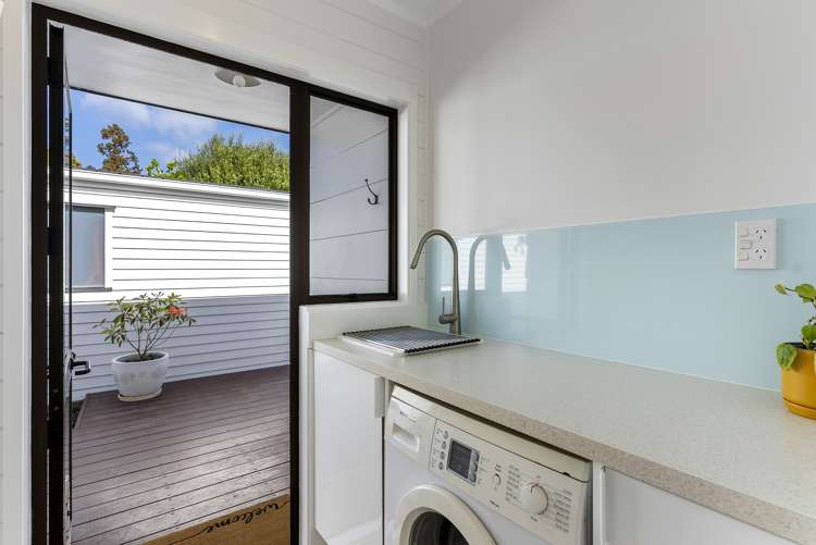 114 Pooks Road Ranui_9