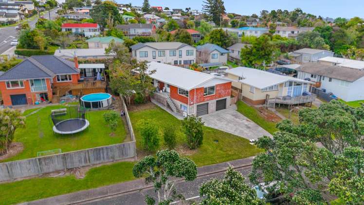 2/4 Illana Place Ranui_23