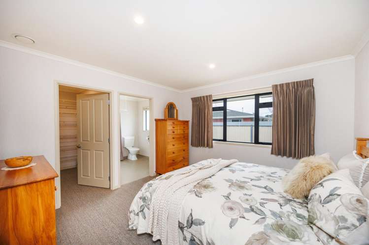 88 Warwick Street Feilding_10