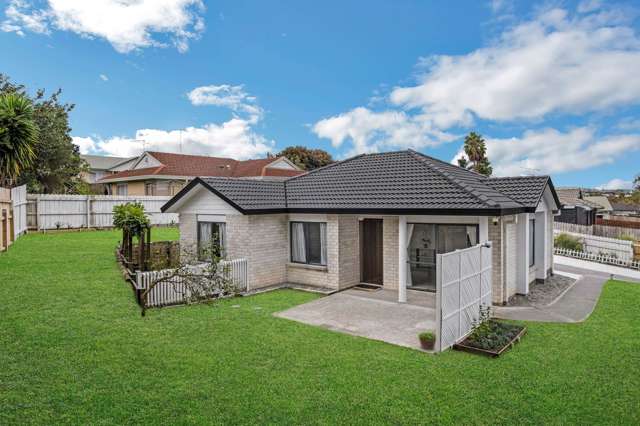 2 Skelton Avenue Manurewa_1