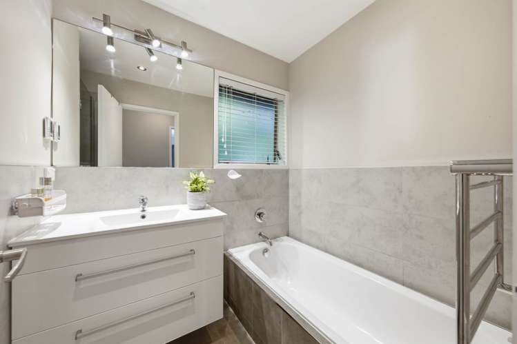 83B Gilletta Road Mt Roskill_22