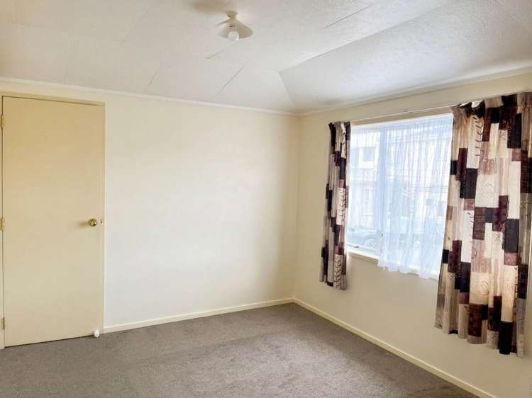 2/450 Richardson Road Mt Roskill_4