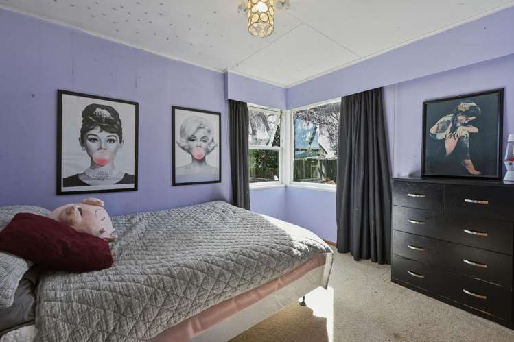 6 Leslie Street Central_11