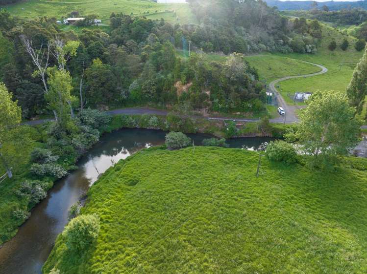 140b Doel Road Kawakawa_13
