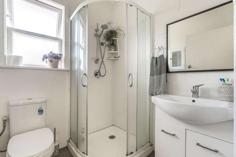 143 Richardson Road 1727_8