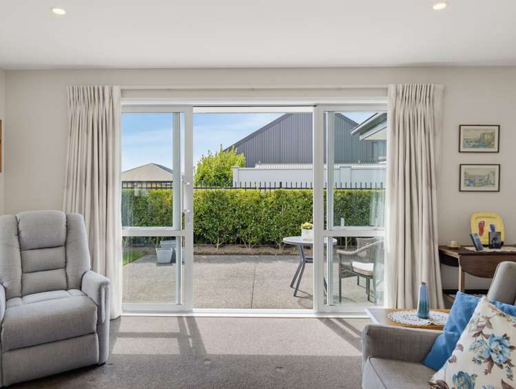 33 Eastfield Drive Lincoln_4