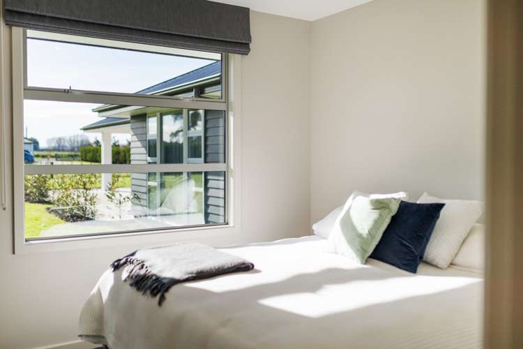 29 Roots Street East Feilding_17