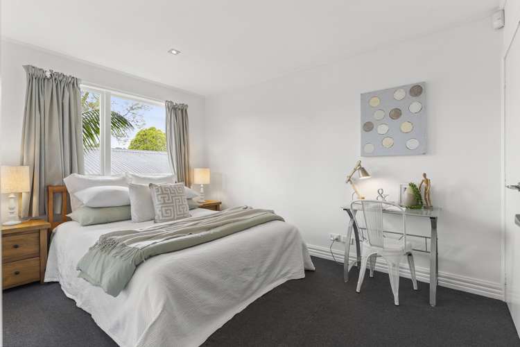 59 Vandeleur Avenue Birkdale_12