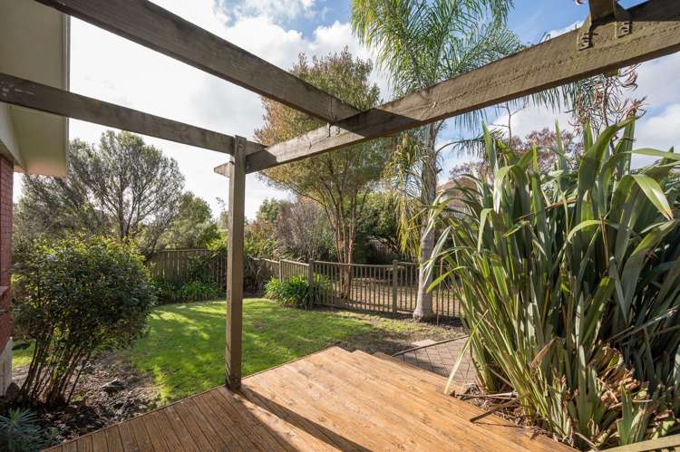 29 Churchill Avenue Richmond_8