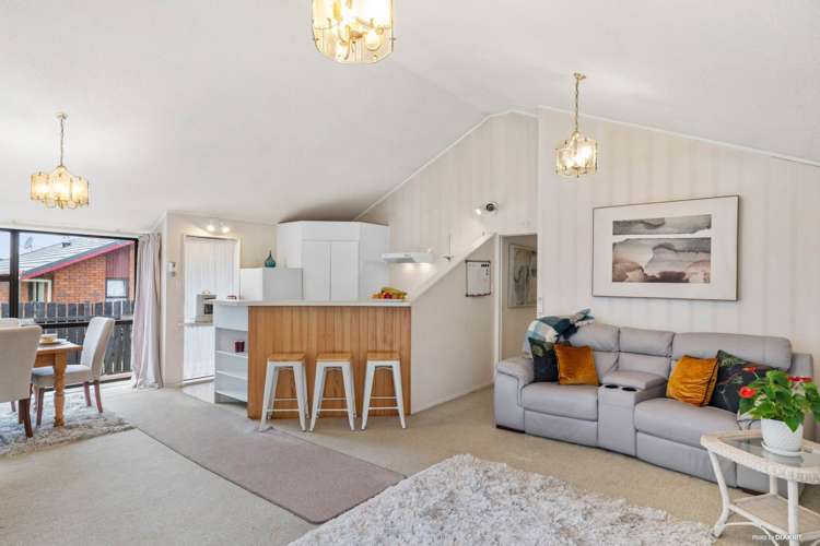 2/288 Queen Street Pukekohe_6