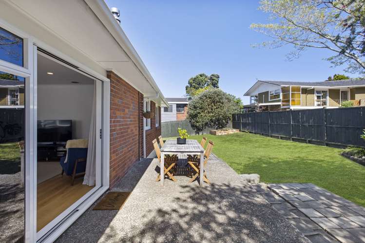 1/12 Grimshaw Place Henderson_23