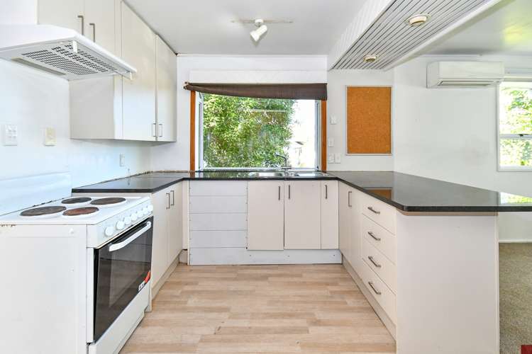 12 Damian Way Auckland - Manukau_7