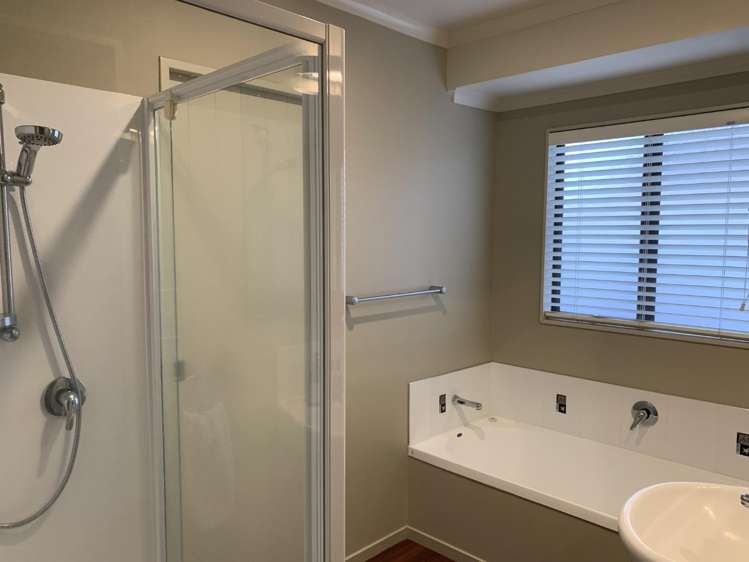 2 Stratford Place Huntington_11