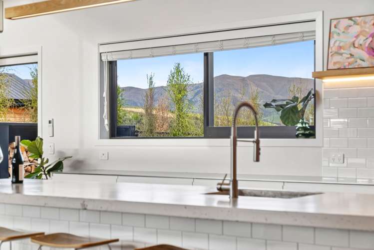 32 Cooper Crescent Luggate_5