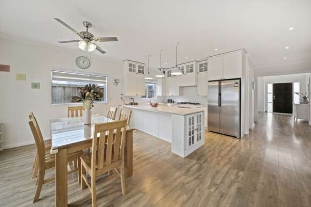 12 Carrickdawson Drive Flat Bush_1