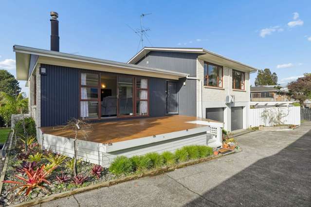 39 Nui Mana Place Te Atatu South_1