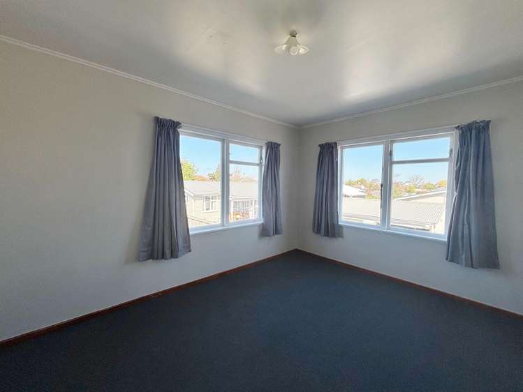 20 Bournemouth Cr Aranui_11
