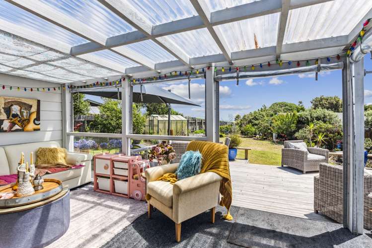 8 Norna Grove Waikawa Beach_14