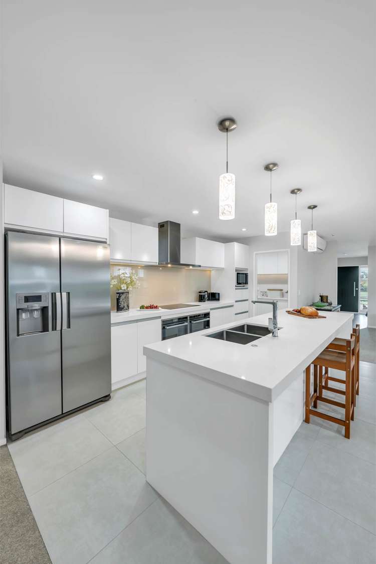 19 Defender Crescent Beachlands_24