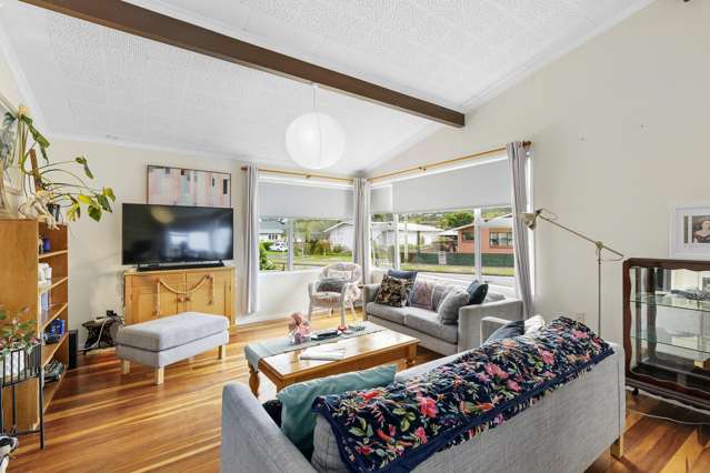 Family Home Close to Avalon Park
