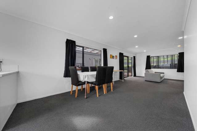 56 Claverdon Drive Massey_3
