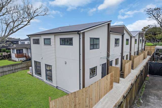 1/13 Caringbah Drive Papatoetoe_2