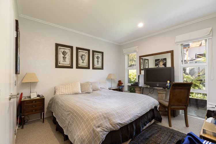 44 Sunningdale Drive Stoke_14