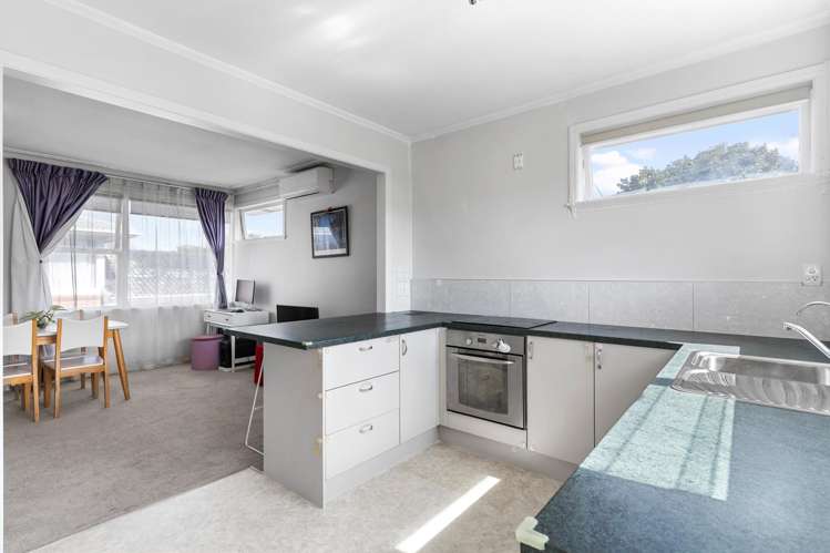 3/27 Cardwell Street_5