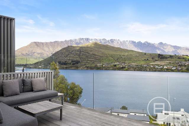9B St Mathews Place Queenstown Hill_3