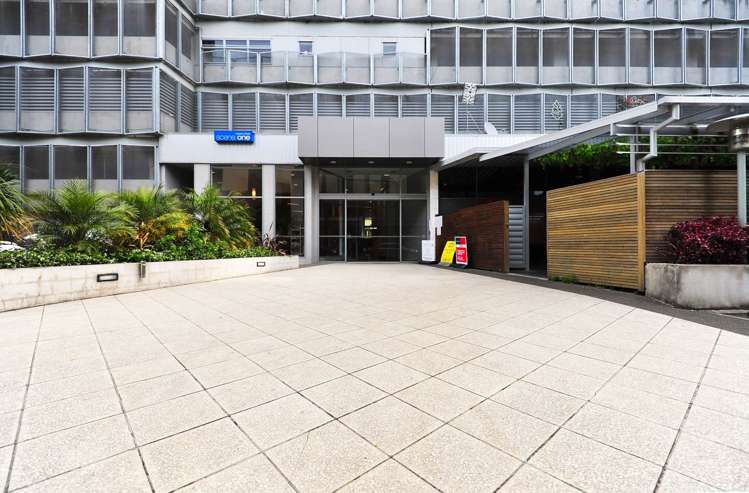 1106/2 Beach Road Auckland Central_11