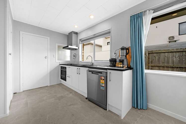 2/73 Macleans Road Bucklands Beach_10