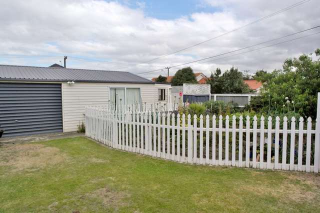 85 Gilberthorpes Road Hei Hei_4