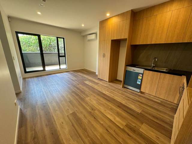 New build Ground floor 2 bedrooms secured Apar...