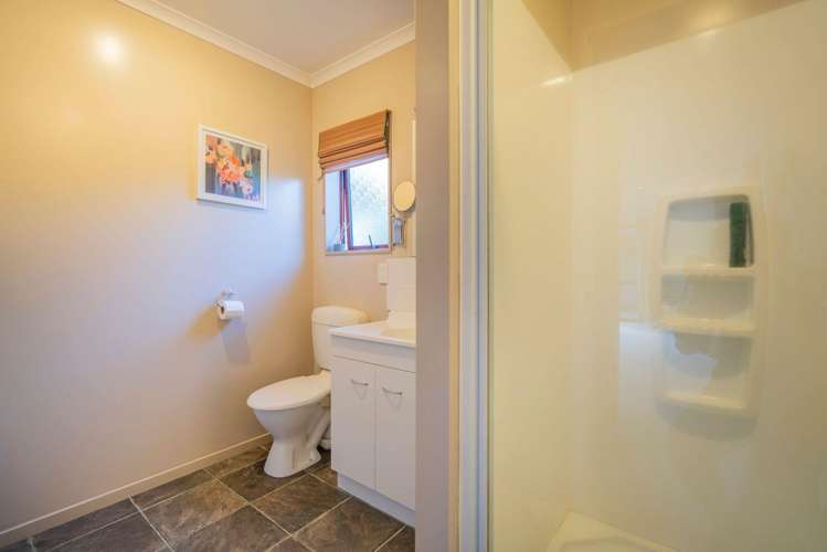 109 The Yardarm Pauanui_20