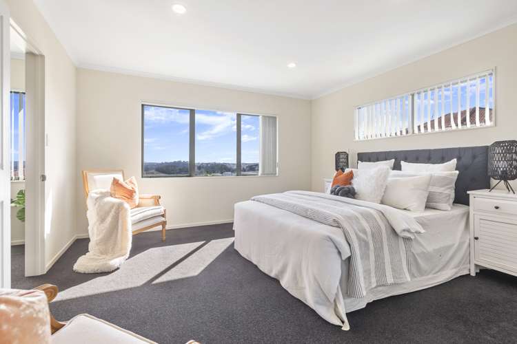 42 Black Teal Close Unsworth Heights_13