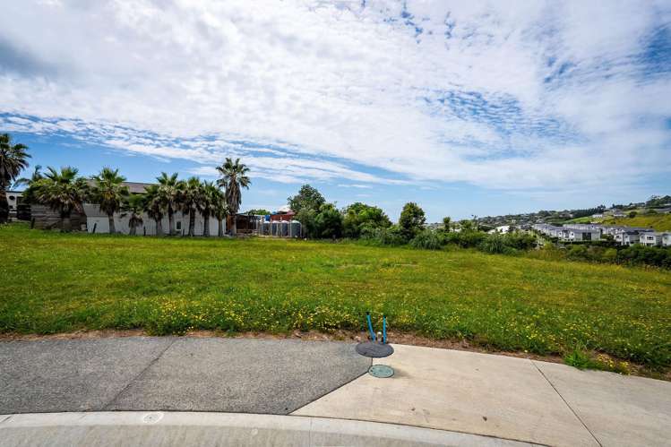 25 Whenuateitei Crescent Stanmore Bay_4