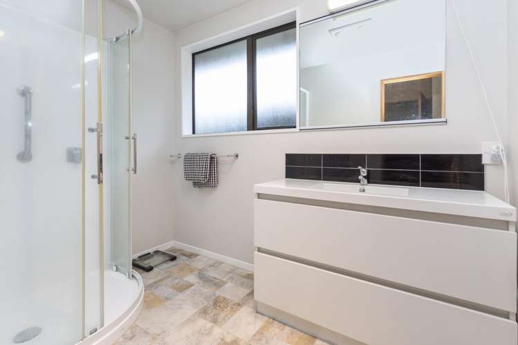 1/40 Shannon Place Belfast_10