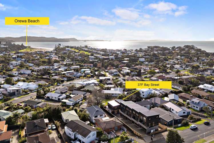 37F Bay Street Red Beach_11