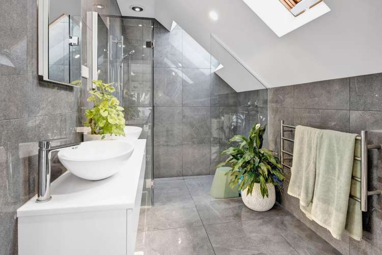 192 A&B Mangorei Road Merrilands_19