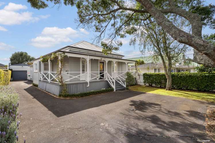 50 Main Highway Ellerslie_27