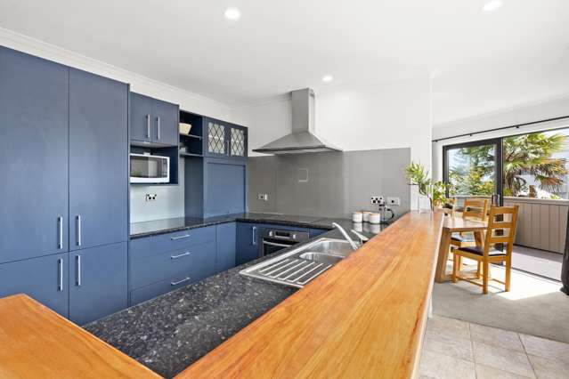 31C The Esplanade Westshore_1
